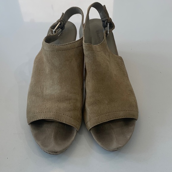 Franco Sarto size 9.5M taupe stacked heel - Picture 2 of 5